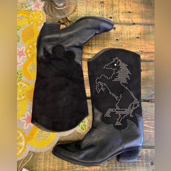 Vintage Lenni Made In Italy Blackk Leather Studded Horse Design Cowboy Boots - Picture 2 of 9